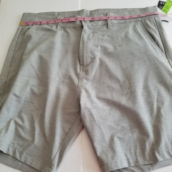 NWT Burnside Shorts Hybrid walk short board short Silver Size 36 - Picture 3 of 12